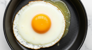 Denaturacja białek jajek – dlaczego jajko twardnieje podczas gotowania i smażenia